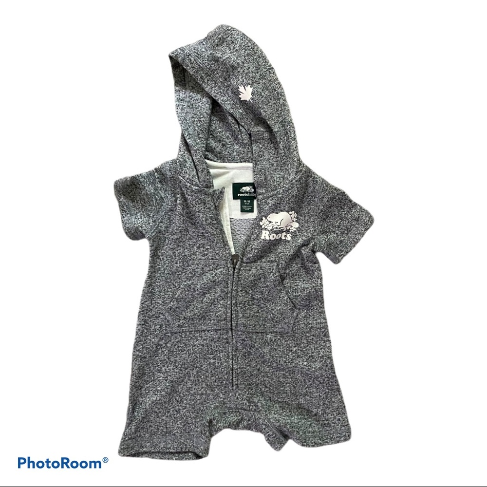 Roots Baby Romper NWOT 6-12 months